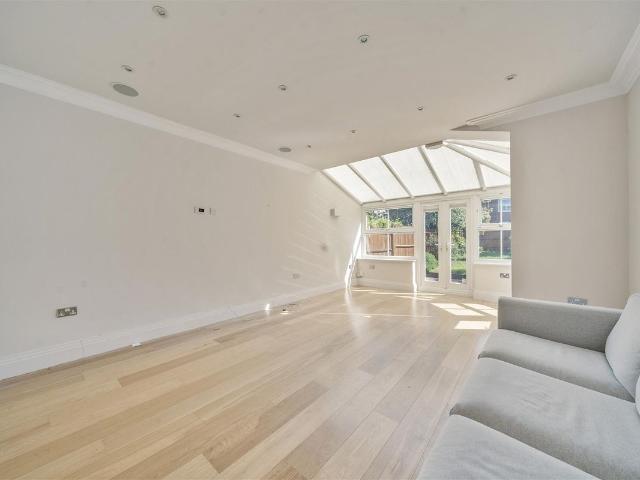 Clifton Road, Kingston Upon Thames KT2, 4 bed semi detached house to rent, £4,400 pcm | PrimeLocation