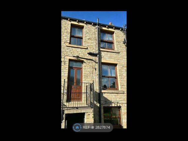 Clifton Road, Huddersfield HD1, 2 bed terraced house to rent, £895 pcm | PrimeLocation