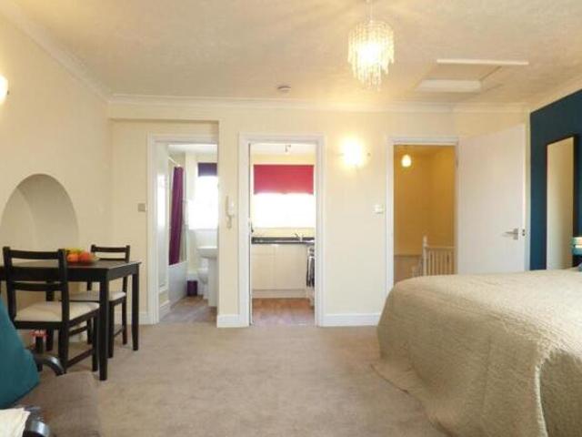 Clifton Road, Littlehampton, 1 Bedroom Apartment