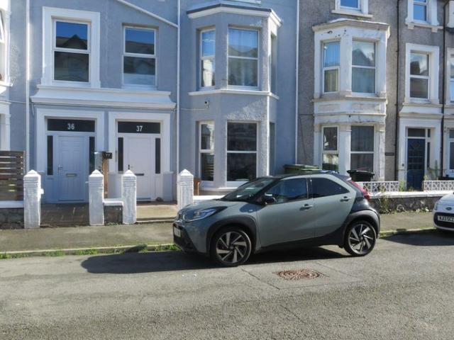 Clifton Road, Llandudno LL30, 1 bed flat to rent, £775 pcm | PrimeLocation