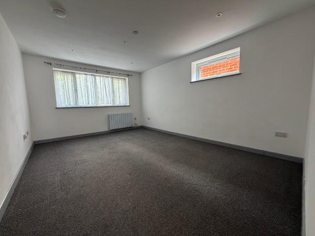Clifton Road, Southampton SO15, 1 bed flat to rent, £1,025 pcm | PrimeLocation