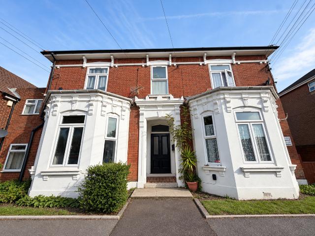 Clifton Road, Southampton SO15, 1 bed flat to rent, £895 pcm | PrimeLocation