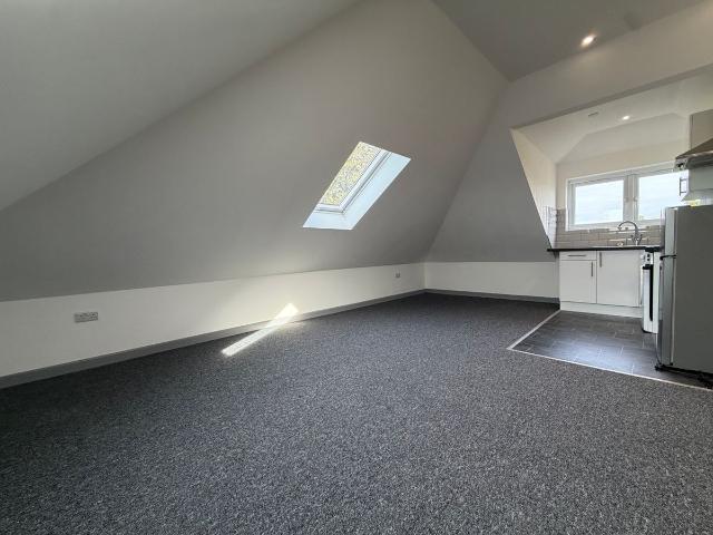 Clifton Road, Southampton SO15, 2 bed flat to rent, £1,195 pcm | PrimeLocation