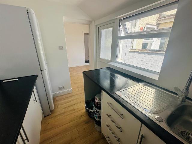 Clifton Road, Stockingford CV10, 2 bed terraced house to rent, £900 pcm | PrimeLocation