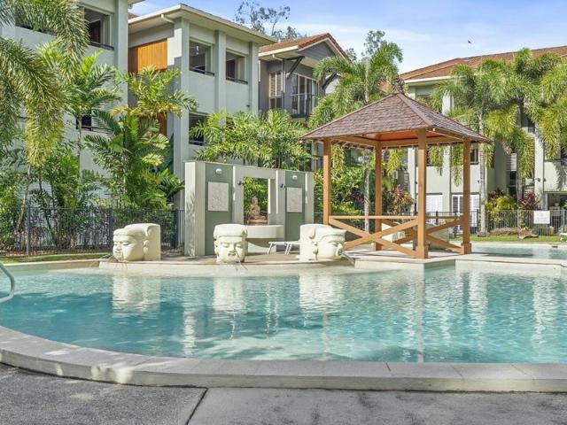 Clifton Views, garage and private balcony with views