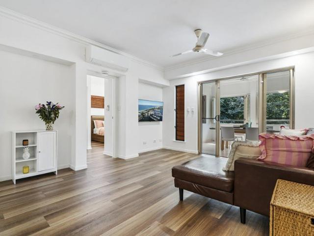 Clifton Views, garage and private balcony with views