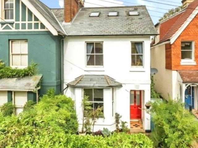 Cliftonville, Dorking, Surrey RH4, 4 bed property to rent, £2,750 pcm | PrimeLocation