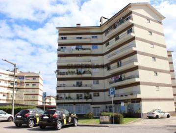 Clínica Médica com 3 gabinetes renovada à venda na Apolónia em Coimbra