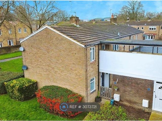 Clinton End, Hemel Hempstead HP2, 2 bed maisonette to rent, £1,575 pcm | PrimeLocation