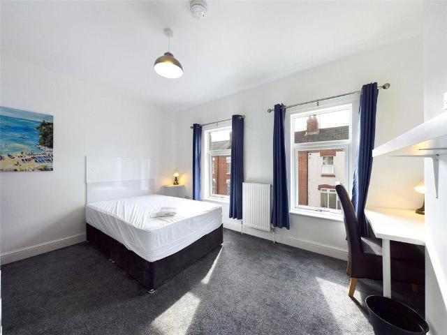 Clinton Road, Northamptonshire NN4 1 bed in a house share to rent £575 pcm £133 pw