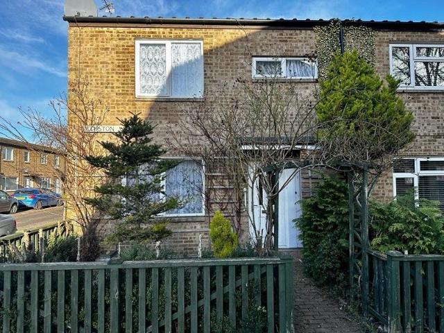 Clipston Walk, Peterborough, Cambridgeshire PE3, 3 bed terraced house to rent, £1,100 pcm | PrimeLocation