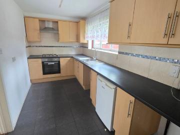 Clipston Walk, Peterborough PE3, 3 bed terraced house to rent, £1,000 pcm | PrimeLocation
