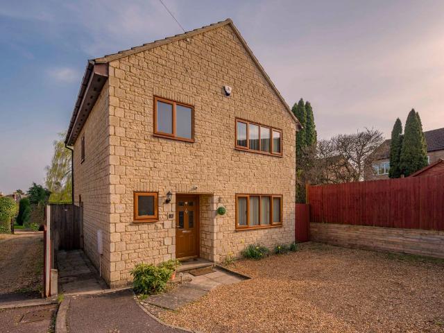 Clipstone Court, Kettering NN14, 3 bed property to rent, £1,400 pcm | PrimeLocation