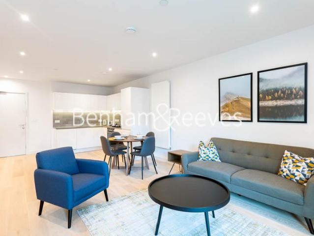 Clipper Street, Canary Wharf E16 1 bed apartment to rent £2,100 pcm £485 pw