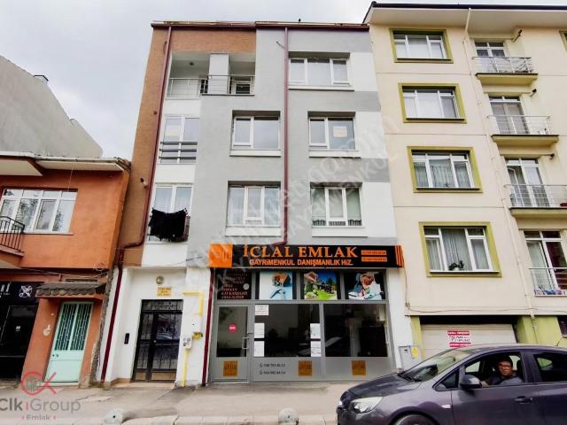 Clk Gm'den Ömerağa Turgut Reis Cad. Üzerinde Satılık 2+1