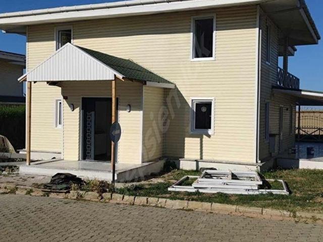 CLK'DAN SİLİVRİ KINALI1 SİTESİN'DE 4+1 250M2 KİRALIK VİLLA