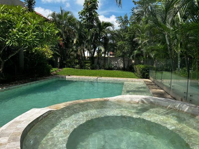 Club de Golf Villa rica, casa en VENTA 4 rec?maras, alberca, jacuzzi, vista al campo