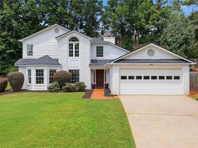Club River Dr, Roswell, Home For Sale