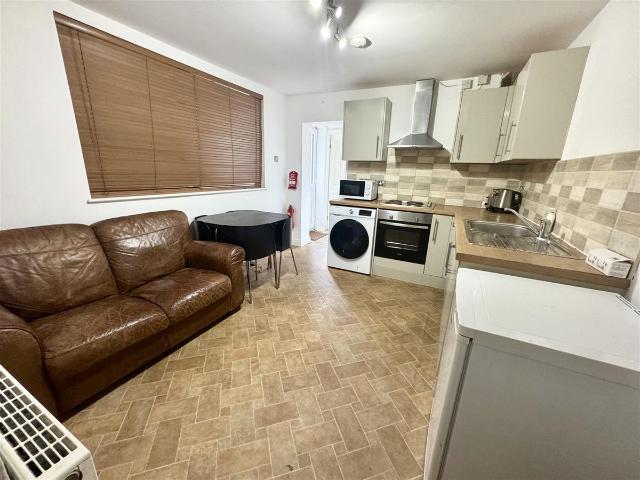 Club Street, Sheffield S11, 1 bed flat to rent, £800 pcm | PrimeLocation