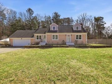 Clubhouse Dr, Bourne, Home For Sale