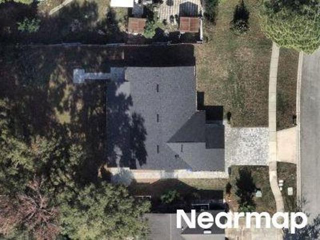Clubhouse Estates Dr