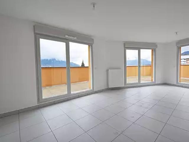 Cluses 74300 Achat / Vente appartement 2 pièces t2 au dernier étage