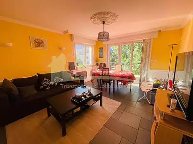 Cluses 74300 Achat / Vente appartement 4 pièces t4 au dernier étage cave