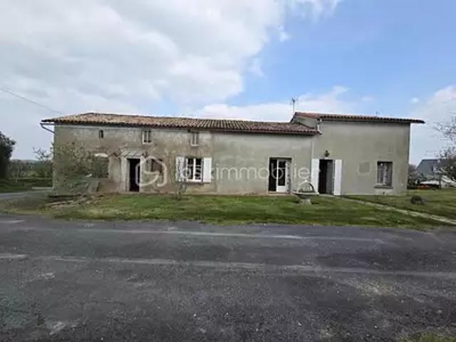Clussais la Pommeraie 79190 Achat / Vente maison 4 pièces t4 cave