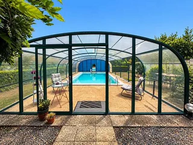Clussais la Pommeraie 79190 Achat / Vente maison 7 pièces t7 piscine jardin