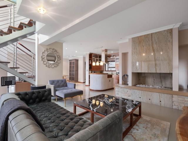 Cluster for rent in Hyde Park
