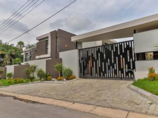 ultra modern cluster home for rent i.