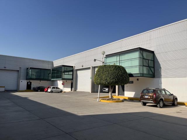 Cluster Industrial | Bodegas en Renta desde 679 m?