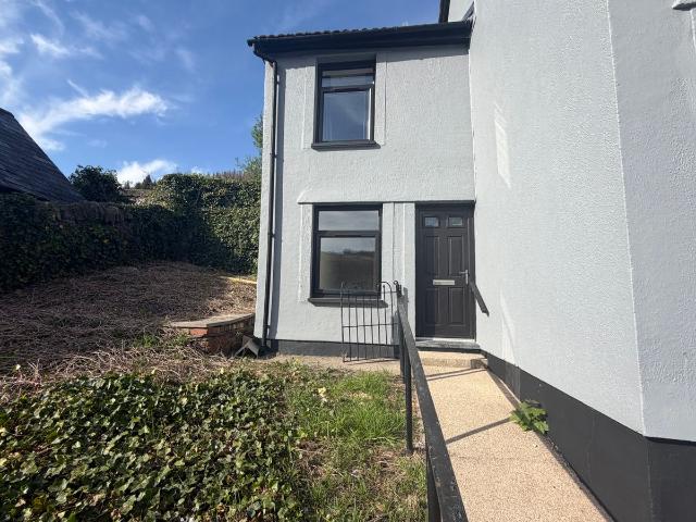 Clydach Road, Tonypandy CF40, 1 bed flat to rent, £725 pcm | PrimeLocation