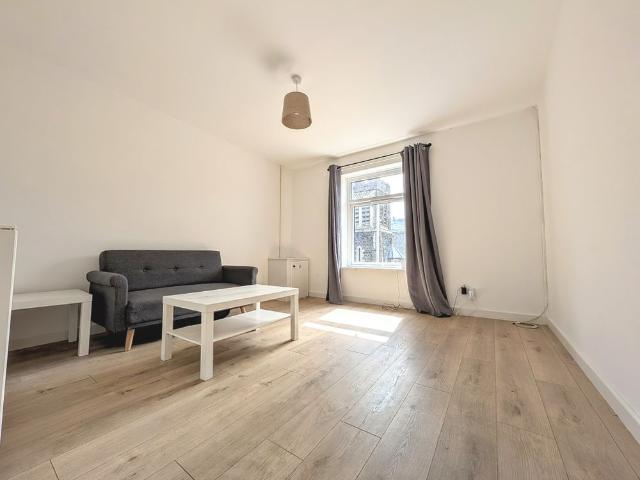 Clydach Road, Tonypandy