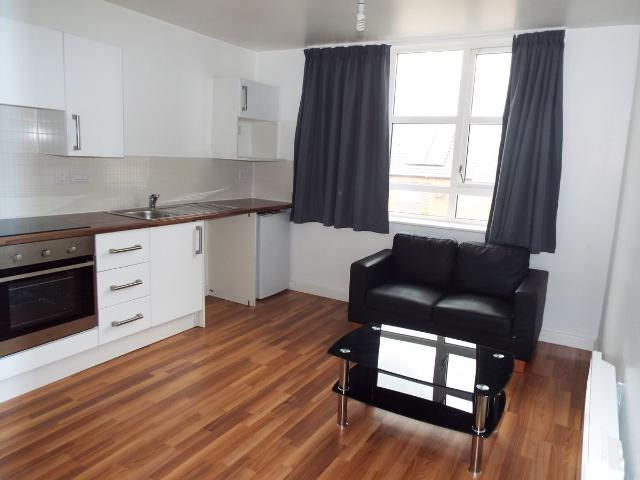 Clyde Court, Leicester LE1, 1 bed flat to rent, £730 pcm | PrimeLocation