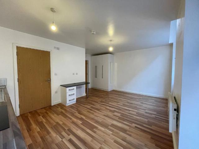Clyde Court, Leicester, LE1