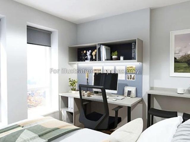 Clyde Court Premium Plus Studio