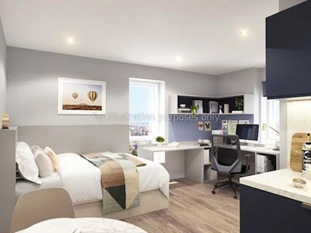 Clyde Court Premium Studio