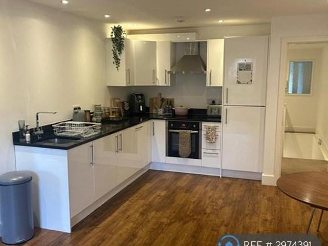 Clyde Rd, Manchester, M20 2 bed flat to rent £1,600 pcm £369 pw