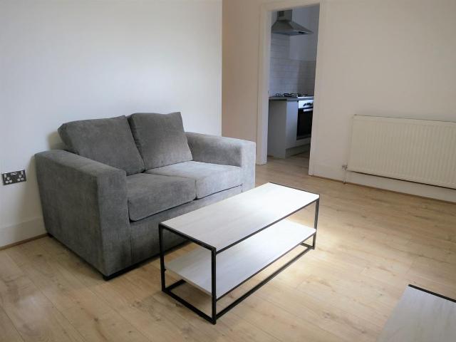 Clyde Road, West Didsbury M20, 1 bed flat to rent, £950 pcm | PrimeLocation