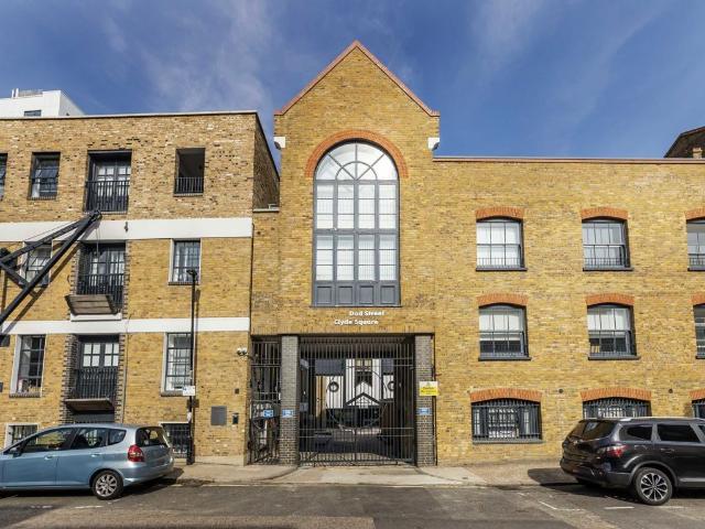 Clyde Square, Canary Wharf E14, 1 bed flat to rent, £2,500 pcm | PrimeLocation