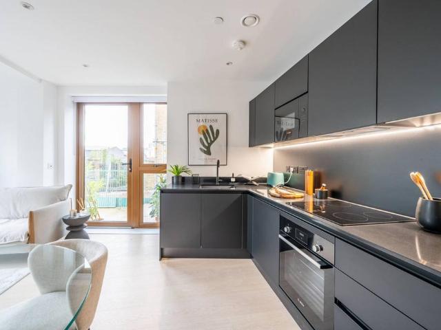 Clyde Square, London, E14 7TD, United Kingdom | 1 bed apartment for rent #140226069 | Rentberry