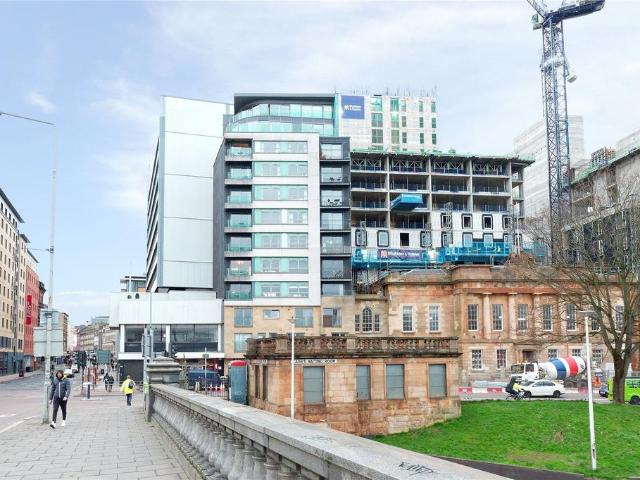 Clyde Street, Glasgow 2 bed apartment to rent £1,295 pcm £299 pw