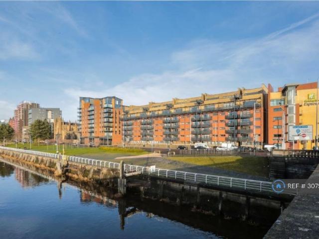 Clyde Street, Glasgow, G1 2 bed flat to rent £1,550 pcm £358 pw