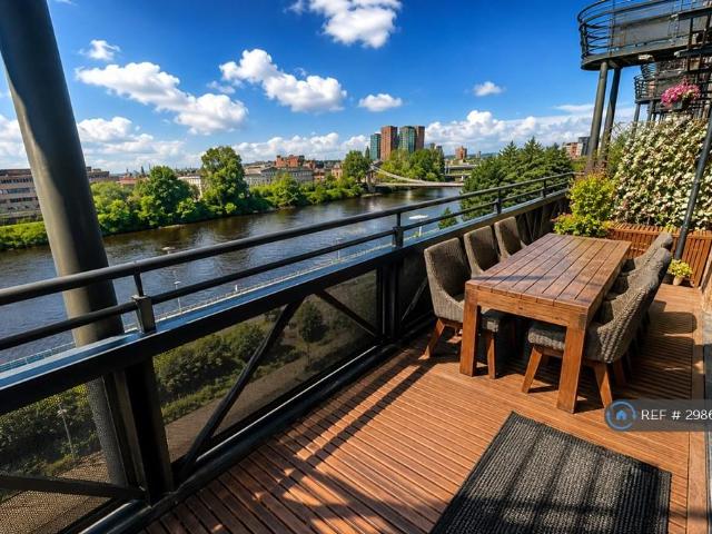 Clyde Street, Glasgow, G1 3 bed penthouse to rent £2,595 pcm £599 pw