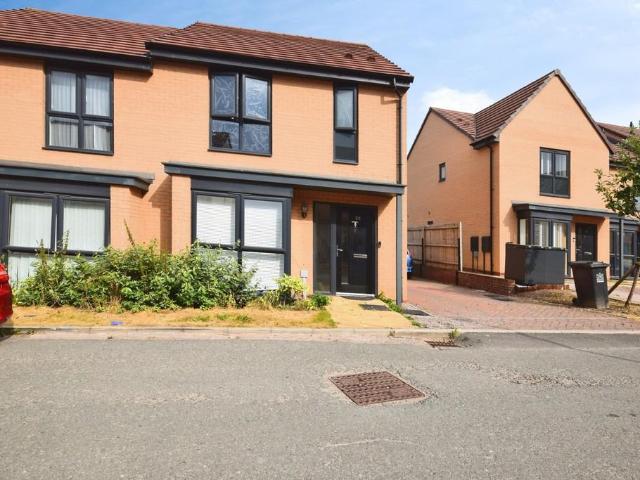Clydesdale Avenue, Newcastle 3 bed semi detached house to rent £1,100 pcm £254 pw