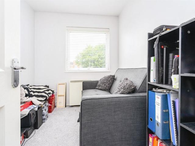 Clyfton Close, Broxbourne