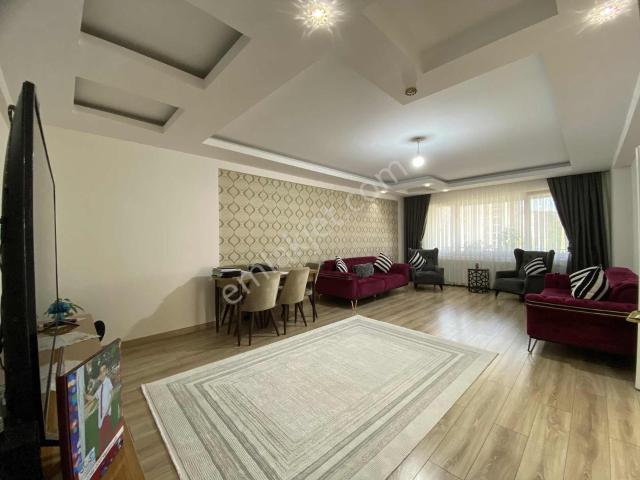 Cm Emlak Bor Yolunda Yeni Avm Çaprazı İçi Full Yapılı 4+1 Daire