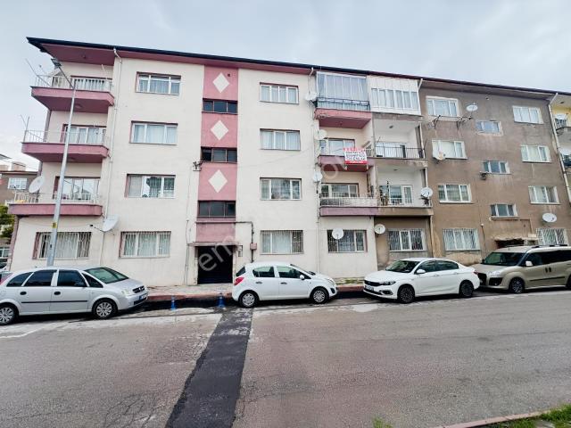 Cm Emlaktan, Selçuk Mah. Kendirli Cami Yakını 3+1 Satılık Daire