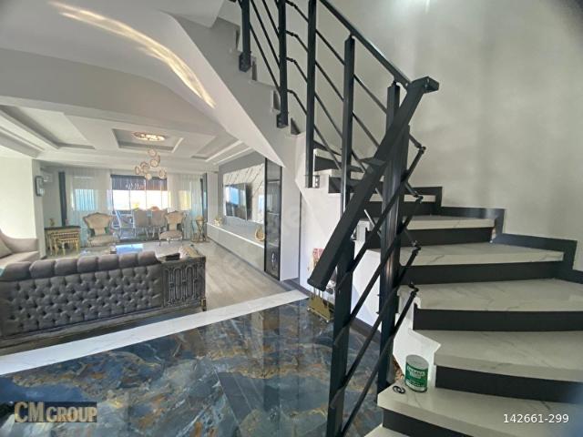 CM GROUP İNVESTBANDIRMHACI YUSUF MAH.SATILIK VILLA4+1185 m